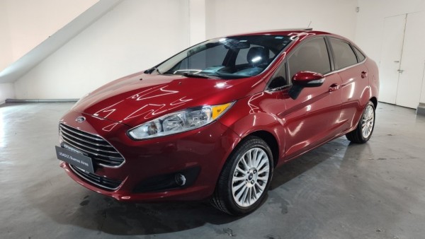 FORD FIESTA 1.6 KD TITANIUM SEDAN MT