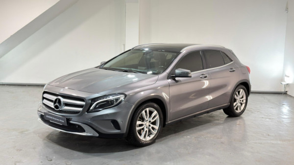 Mercedes benz Gla250 4matic 211 cv